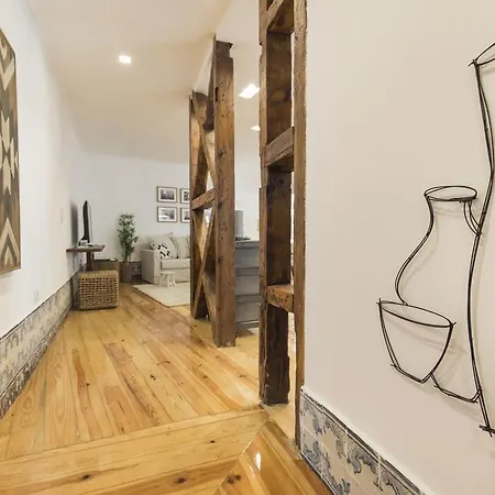 Lovelystay - Downtown Magnificent Flat 리스본