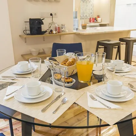 Apartment Lovelystay - Downtown Magnificent Flat *