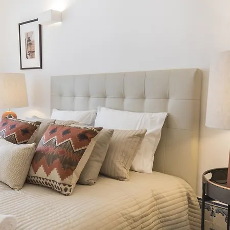 Lovelystay - Downtown Magnificent Flat *